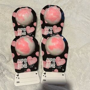Lot of 4 Cupid Bath Bombs